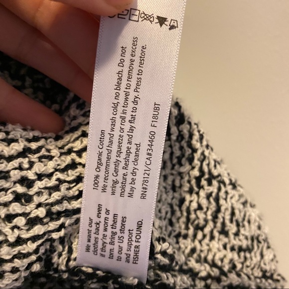 Eileen Fisher Black and White Crewneck Sweater - Picture 7 of 9